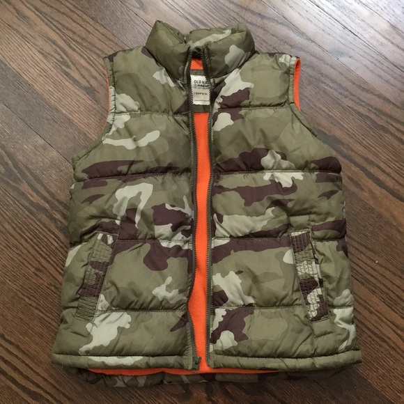 Old navy camo puffer winter vest M 8 - Picture 4 of 7